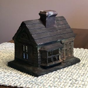 Small Ceramic House - Vintage Byron Molds